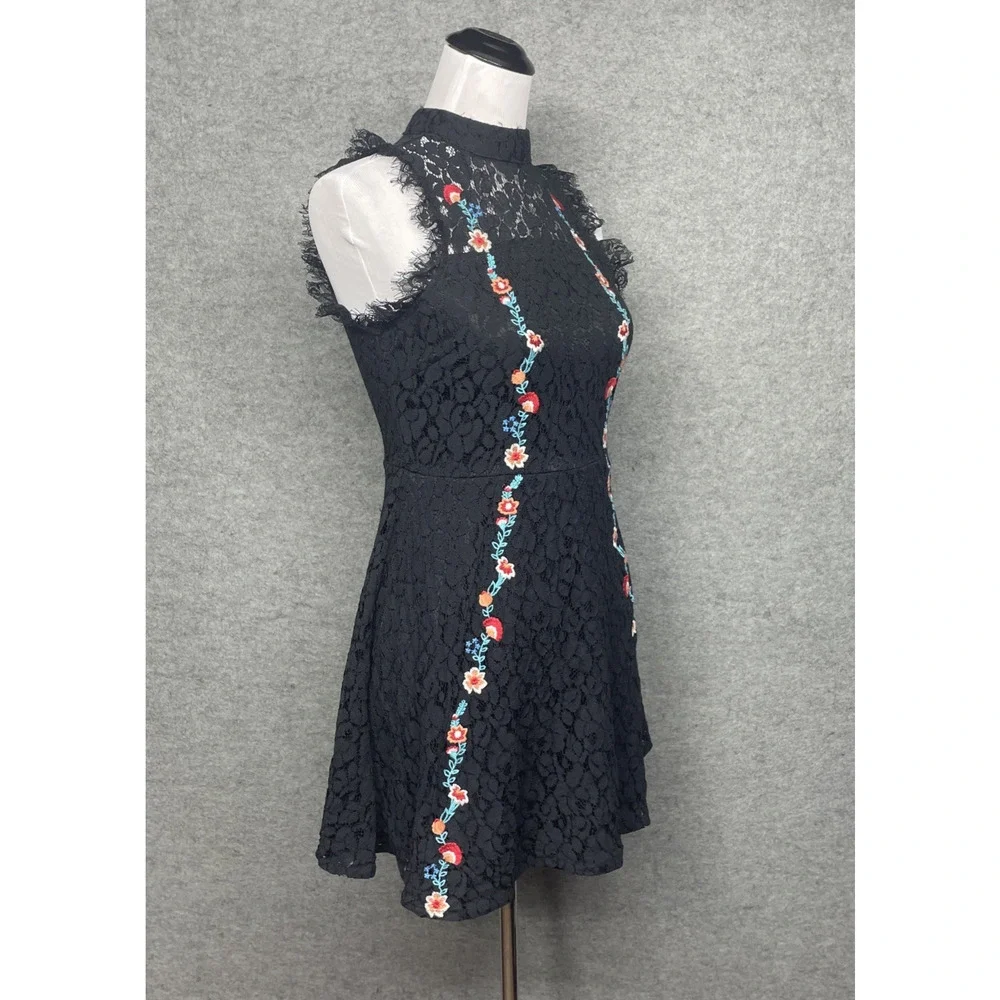 Altar'd State Jaenie Dress SM Sleeveless Mock-Neck Black Floral Lace Embroidered - Picture 4 of 13